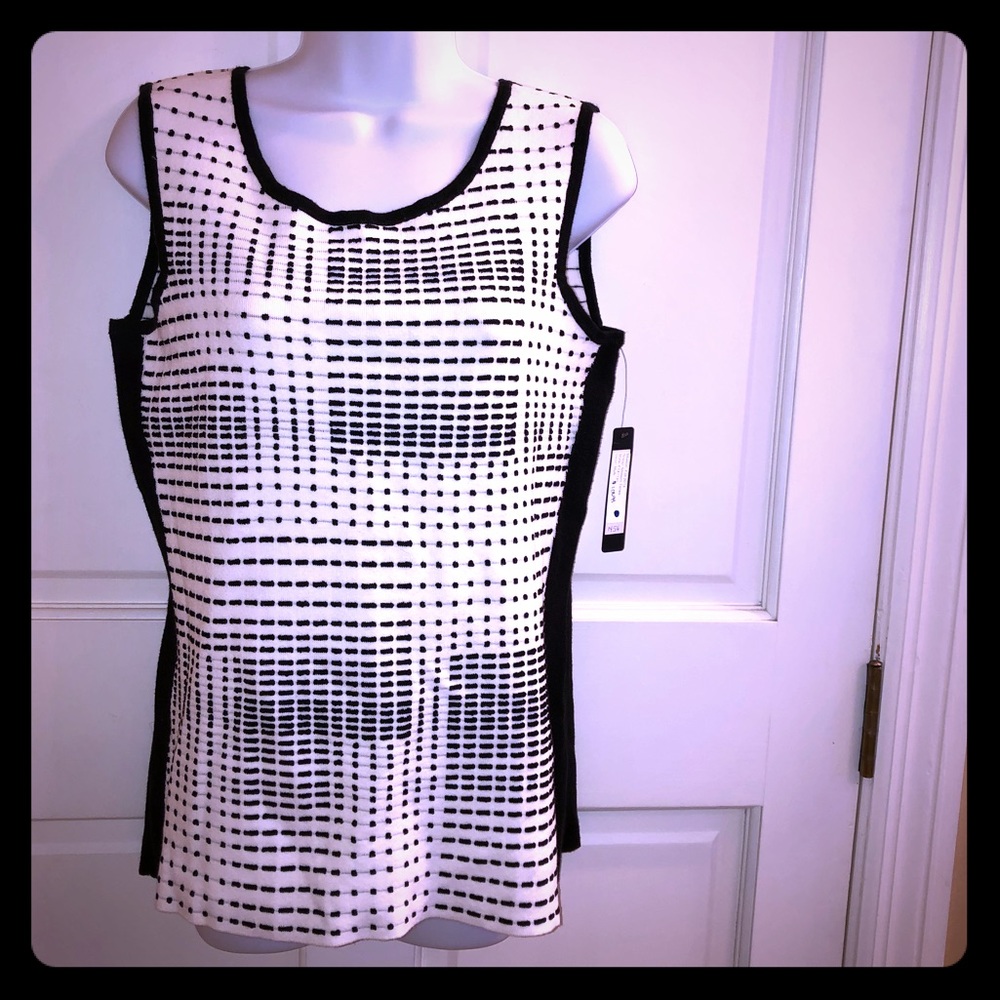 Nic+Zoe NWT Sleeveless Sweater Top